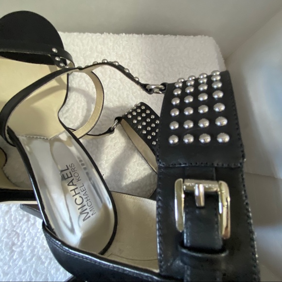 MICHAEL KORS STUDDED STILETTOS - Picture 8 of 11
